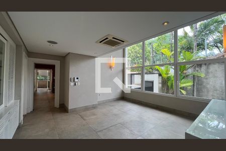 Casa à venda com 707m², 4 quartos e 10 vagasCopa