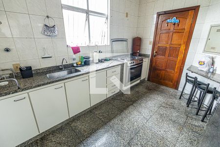 Apartamento à venda com 260m², 4 quartos e 2 vagasCozinha