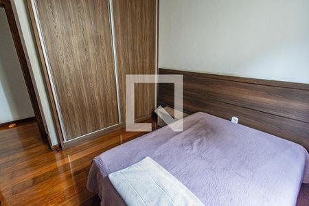 Apartamento à venda com 260m², 4 quartos e 2 vagasQuarto 2
