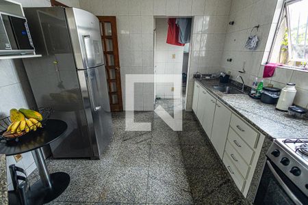 Apartamento à venda com 260m², 4 quartos e 2 vagasCozinha