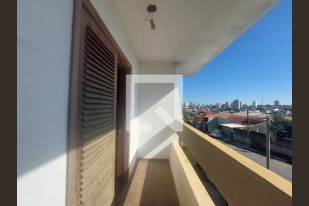 Casa à venda com 288m², 3 quartos e 4 vagas Casa à venda com 288m², 3 quartos e 4 vagasVaranda - Quarto 3