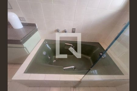 Casa à venda com 288m², 3 quartos e 4 vagas Casa à venda com 288m², 3 quartos e 4 vagasBanheiro - Banheiro 1