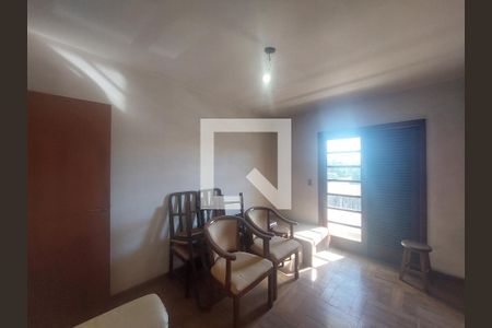 Casa à venda com 288m², 3 quartos e 4 vagas Casa à venda com 288m², 3 quartos e 4 vagasQuarto 2