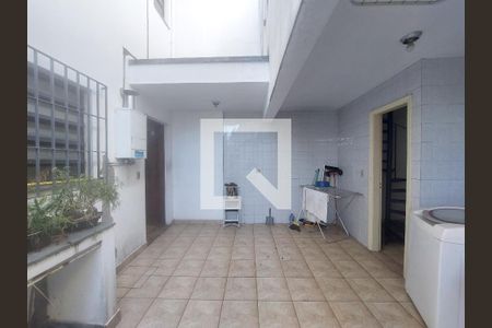 Casa à venda com 288m², 3 quartos e 4 vagas Casa à venda com 288m², 3 quartos e 4 vagasÁrea de Serviço