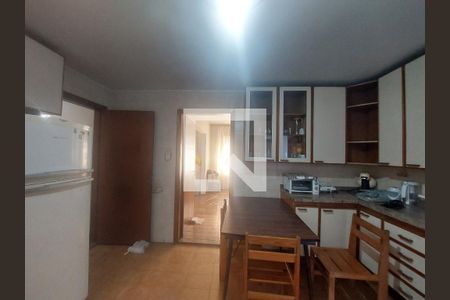 Casa à venda com 288m², 3 quartos e 4 vagas Casa à venda com 288m², 3 quartos e 4 vagasCozinha