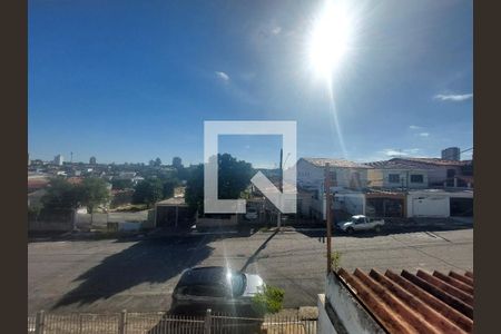 Casa à venda com 288m², 3 quartos e 4 vagas Casa à venda com 288m², 3 quartos e 4 vagasVista - Quarto 1