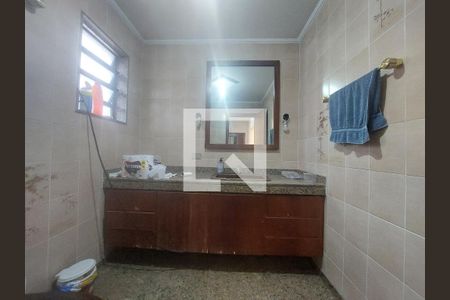 Casa à venda com 288m², 3 quartos e 4 vagas Casa à venda com 288m², 3 quartos e 4 vagasLavabo
