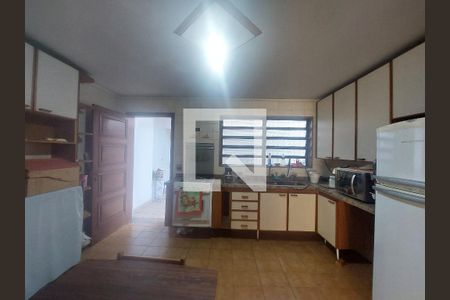 Casa à venda com 288m², 3 quartos e 4 vagas Casa à venda com 288m², 3 quartos e 4 vagasCozinha