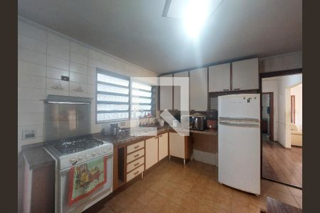 Casa à venda com 288m², 3 quartos e 4 vagas Casa à venda com 288m², 3 quartos e 4 vagasCozinha