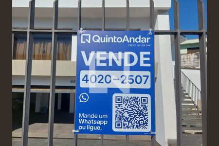 Casa à venda com 288m², 3 quartos e 4 vagas Casa à venda com 288m², 3 quartos e 4 vagasPlaquinha instalada