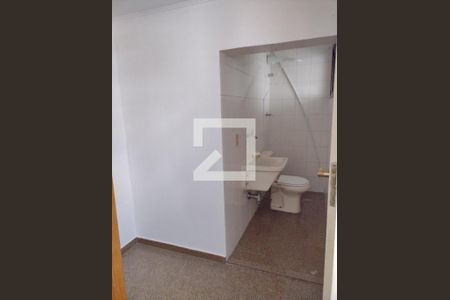 Apartamento para alugar com 158m², 3 quartos e 2 vagas Apartamento para alugar com 158m², 3 quartos e 2 vagasBanheiro de Serviço