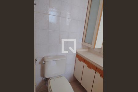 Apartamento para alugar com 158m², 3 quartos e 2 vagas Apartamento para alugar com 158m², 3 quartos e 2 vagasBanheiro suite 1