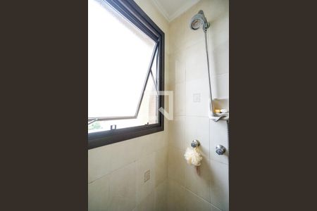 Apartamento à venda com 139m², 4 quartos e 2 vagas Apartamento à venda com 139m², 4 quartos e 2 vagasChuveiro