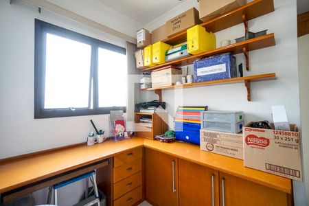 Apartamento à venda com 139m², 4 quartos e 2 vagas Apartamento à venda com 139m², 4 quartos e 2 vagasQuarto de serviço