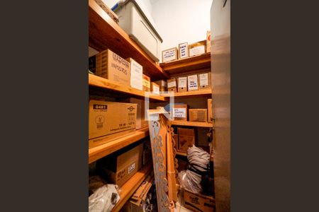 Apartamento à venda com 139m², 4 quartos e 2 vagas Apartamento à venda com 139m², 4 quartos e 2 vagasDepósito