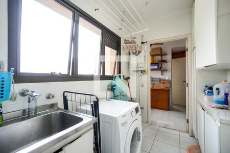Apartamento à venda com 139m², 4 quartos e 2 vagas Apartamento à venda com 139m², 4 quartos e 2 vagasÁrea de serviço