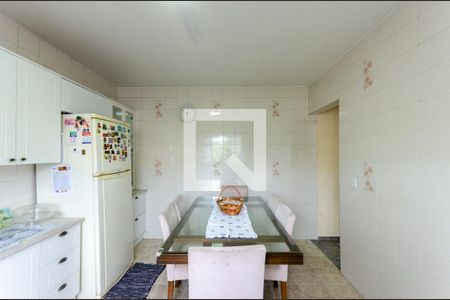 Casa à venda com 220m², 4 quartos e 6 vagas Casa à venda com 220m², 4 quartos e 6 vagasCozinha - casa 1