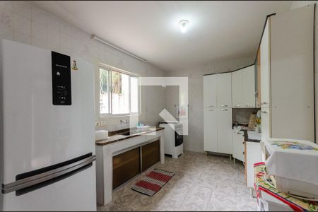 Casa à venda com 220m², 4 quartos e 6 vagas Casa à venda com 220m², 4 quartos e 6 vagasCozinha - casa 2