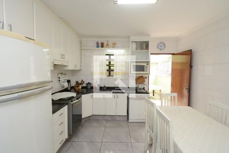 Casa à venda com 110m², 3 quartos e 2 vagasCozinha