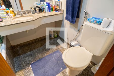 Apartamento à venda com 46m², 1 quarto e 1 vaga Apartamento à venda com 46m², 1 quarto e 1 vagaBanheiro da Suíte