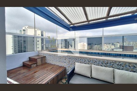 Apartamento à venda com 216m², 3 quartos e 4 vagasPiscina