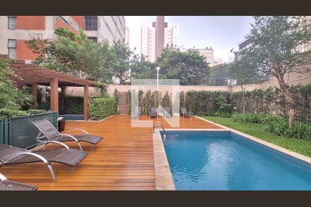 Apartamento à venda com 216m², 3 quartos e 4 vagasÁrea comum - Piscina