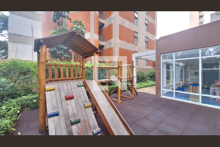 Apartamento à venda com 216m², 3 quartos e 4 vagasÁrea comum - Playground