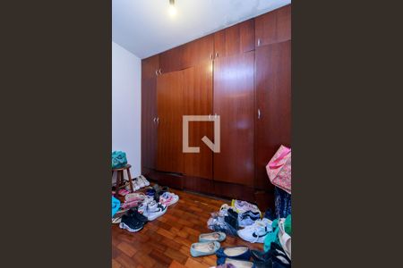 Casa à venda com 320m², 4 quartos e 2 vagas Casa à venda com 320m², 4 quartos e 2 vagasSuíte 1 - Closet