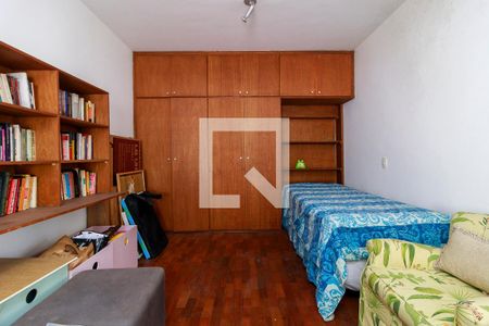 Casa à venda com 320m², 4 quartos e 2 vagas Casa à venda com 320m², 4 quartos e 2 vagasSuíte 4