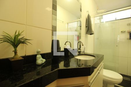 Apartamento à venda com 80m², 3 quartos e 2 vagasBanheiro