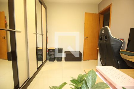 Apartamento à venda com 80m², 3 quartos e 2 vagasQuarto