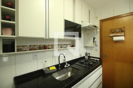 Apartamento à venda com 80m², 3 quartos e 2 vagasCozinha