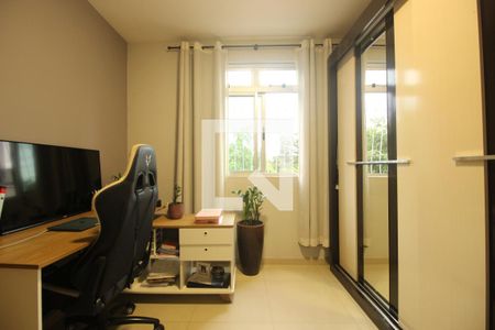 Apartamento à venda com 80m², 3 quartos e 2 vagasQuarto