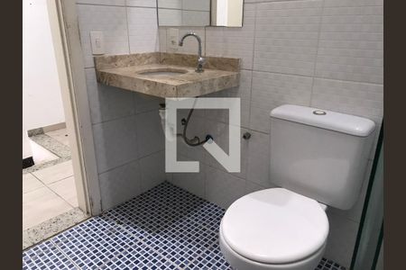 Casa à venda com 90m², 3 quartos e 1 vagaBanheiro 2