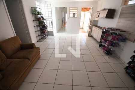 Casa à venda com 263m², 3 quartos e 2 vagasCasa 2 