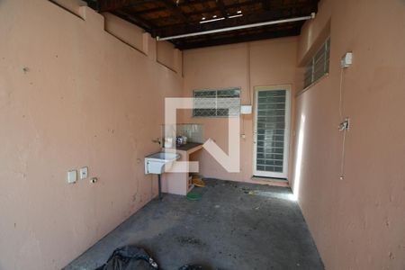 Casa à venda com 263m², 3 quartos e 2 vagasÁrea de Serviço