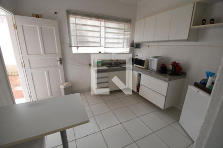Casa à venda com 263m², 3 quartos e 2 vagasCozinha