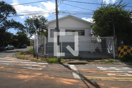 Casa à venda com 263m², 3 quartos e 2 vagasFachada