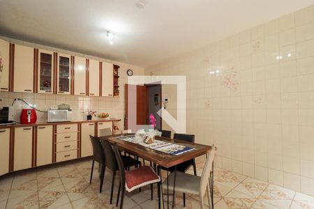 Casa à venda com 173m², 3 quartos e 3 vagas Casa à venda com 173m², 3 quartos e 3 vagasCozinha