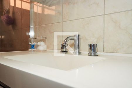 Casa à venda com 173m², 3 quartos e 3 vagas Casa à venda com 173m², 3 quartos e 3 vagasBanheiro