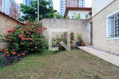 Casa à venda com 173m², 3 quartos e 3 vagas Casa à venda com 173m², 3 quartos e 3 vagasÁrea externa