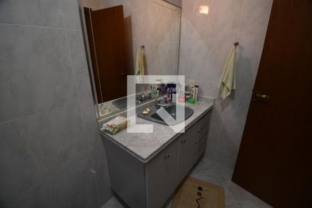 Casa de condomínio à venda com 800m², 4 quartos e 1 vagaBanheiro 1