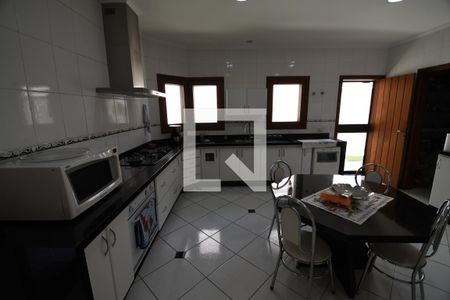 Casa de condomínio à venda com 800m², 4 quartos e 1 vagaCozinha