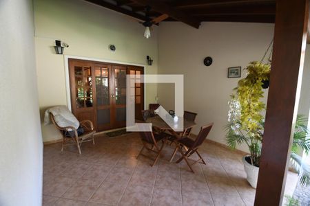 Casa de condomínio à venda com 800m², 4 quartos e 1 vagaVaranda