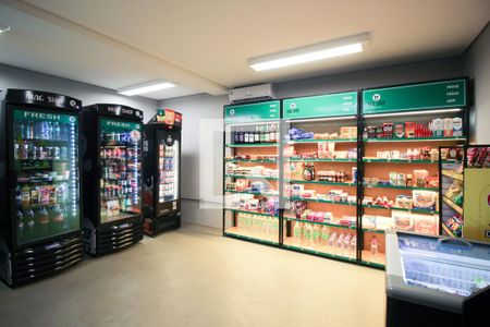 Apartamento à venda com 101m², 2 quartos e 3 vagas Apartamento à venda com 101m², 2 quartos e 3 vagasÁrea comum - Mercado