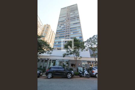 Apartamento à venda com 101m², 2 quartos e 3 vagas Apartamento à venda com 101m², 2 quartos e 3 vagasFachada