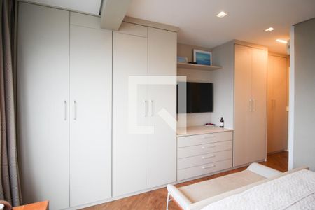 Apartamento à venda com 101m², 2 quartos e 3 vagas Apartamento à venda com 101m², 2 quartos e 3 vagasQuarto 1