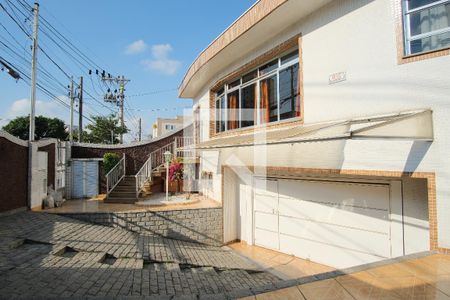 Casa à venda com 220m², 3 quartos e 5 vagasFrente