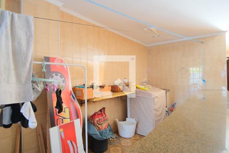 Casa à venda com 220m², 3 quartos e 5 vagasÁrea de Serviço