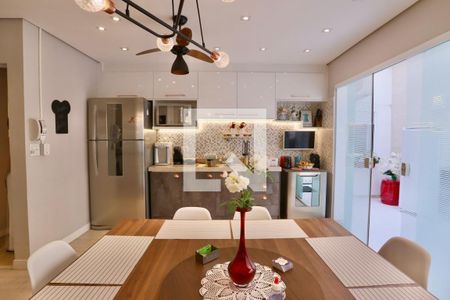 Casa à venda com 274m², 6 quartos e 1 vaga Casa à venda com 274m², 6 quartos e 1 vagaCopa